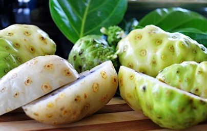 Noni (Morinda citrifolia)